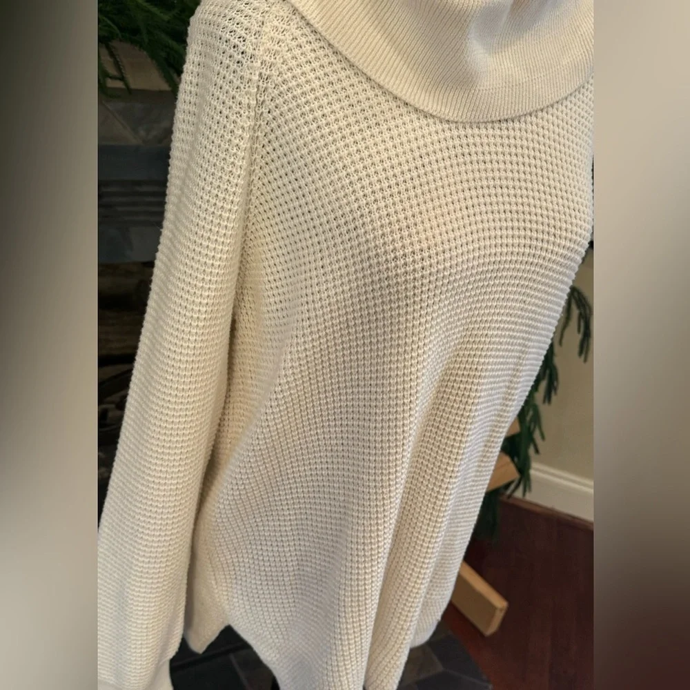 Michael Kors Ivory Waffle Knit Cowl Neck Sweater Women’s Large Luxury Holiday